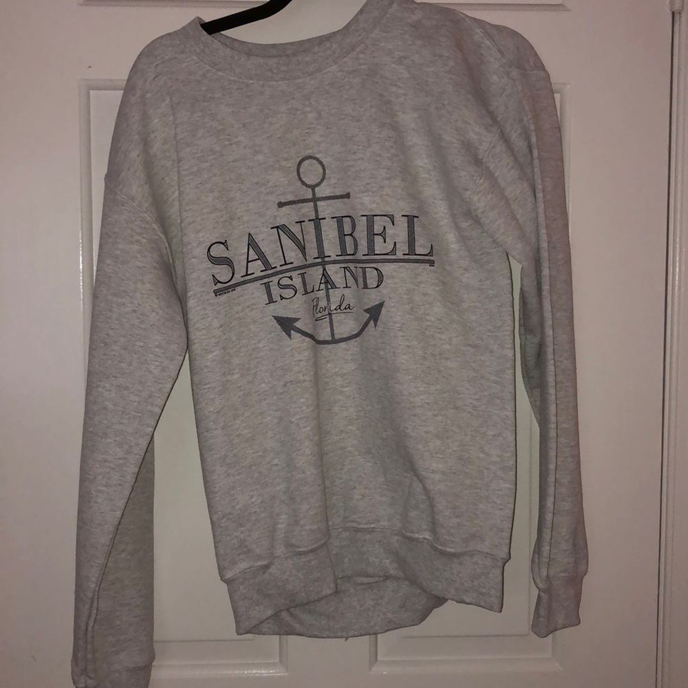 sweatshirt